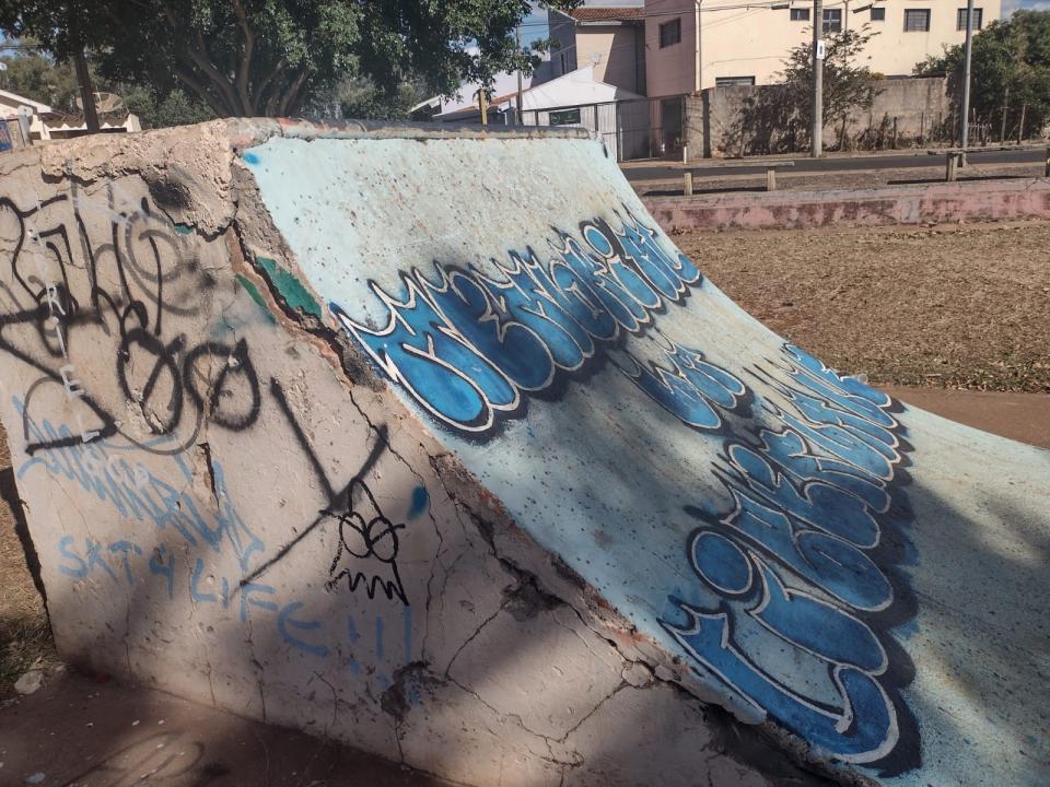 Foto 11 de 11 — Skatistas pedem por reforma em pista de skate do Iguatemi